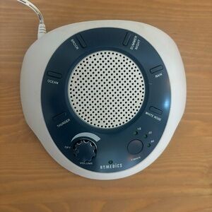Homedics White and Dark Blue Sound Machine